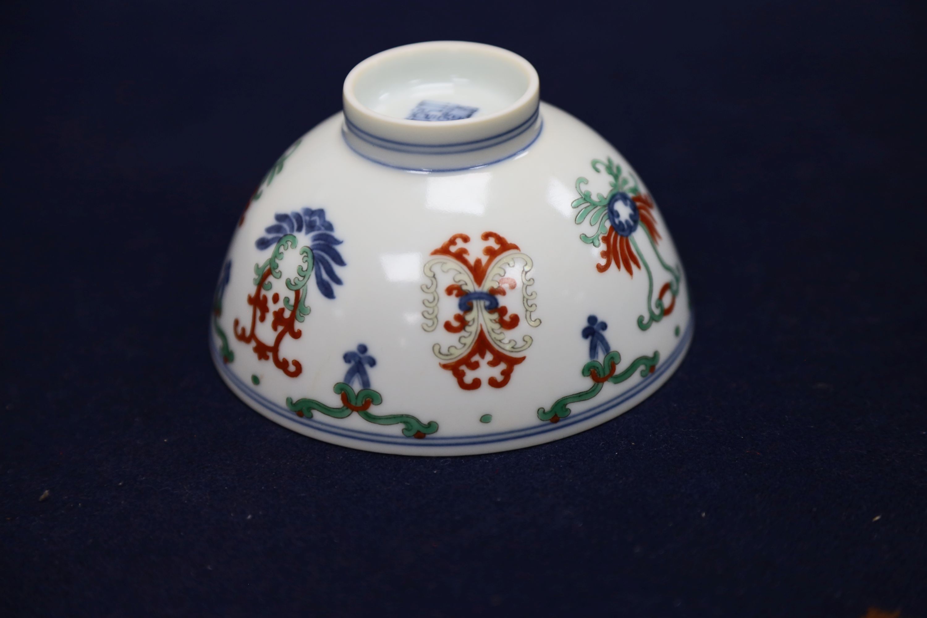 A Chinese cloisonne doucai bowl, 10.4cm and a famille rose dish